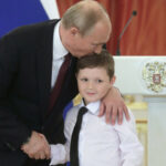 <strong>Президент России Владимир Путин считает материнство особой миссией</strong>
