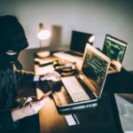 <strong>VK расскажет школьникам о правилах защиты старшего поколения от кибермошенников</strong>