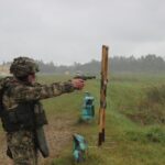 <strong>Росгвардейцы прошли испытания на право ношения знака отличия полицейского спецназа в Смоленске</strong>