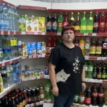 За прилавком душа нараспашку